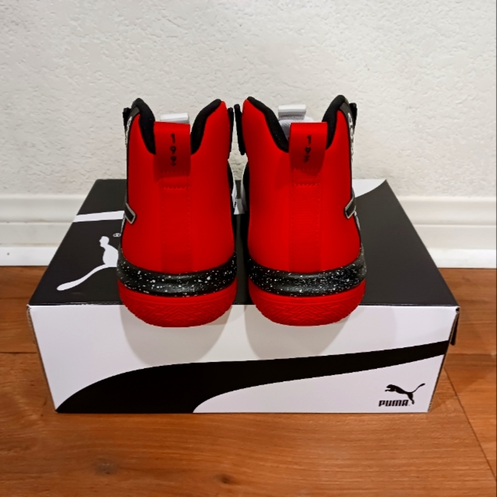 Puma - Picture 3 of 4